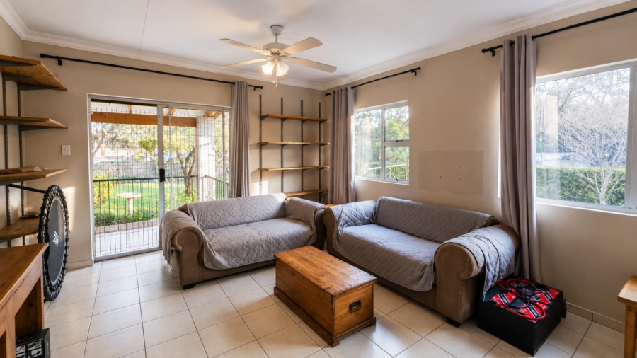To Let 3 Bedroom Property for Rent in Melodie North West